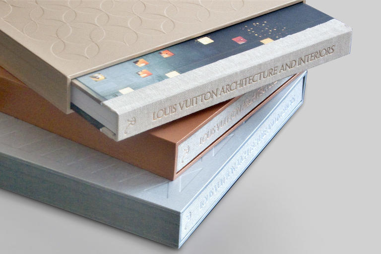 Rizzoli Louis Vuitton: Art, Fashion and Architecture - White Books,  Stationery & Pens, Decor & Accessories - RIZZO20438